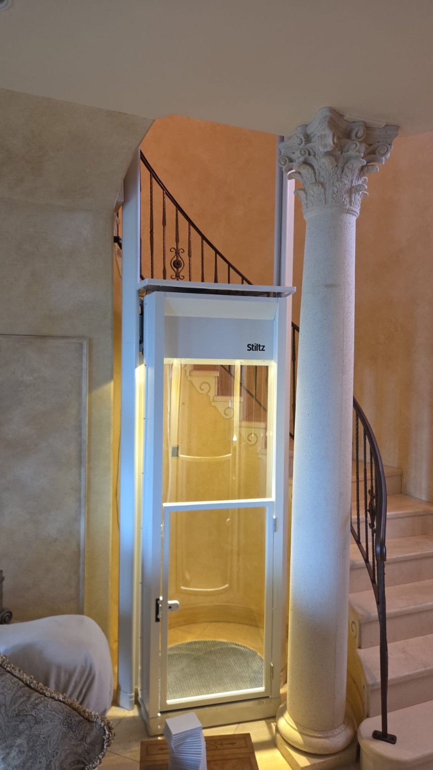 Duo Vista beside a finished stair landing